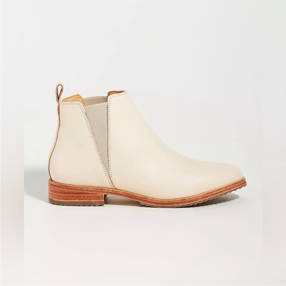 Nisolo Eva Everyday Chelsea Ankle Boot in Bone - NEW!
